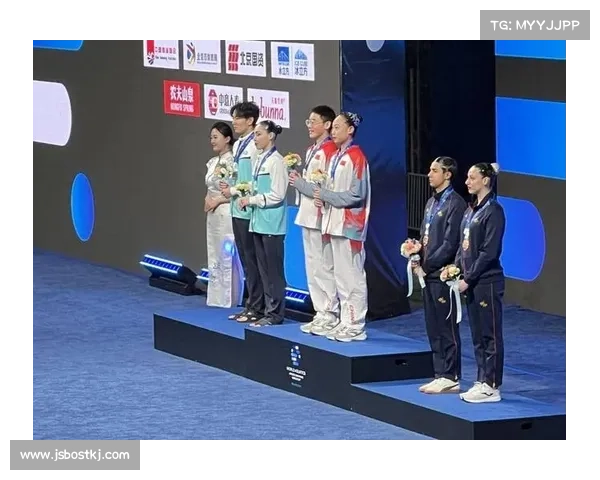 花游世界杯总决赛混双项目 郭牧也刘津含携手冲击中国队金牌